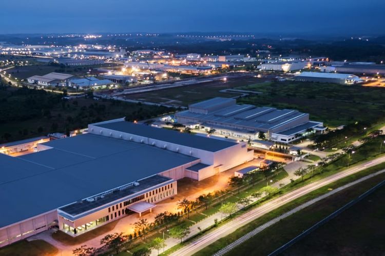 Greeland International Industrial Center (GIIC), Kota Deltamas, Cikarang, Jawa Barat.