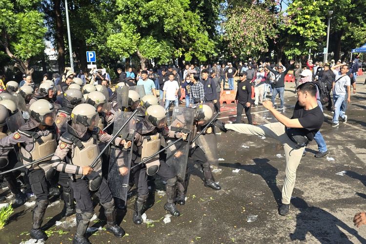 Antisipasi Pilkada Solo Rusuh, Polisi Simulasi Pengamanan Kota