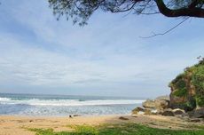 Pantai Porok Gunung Kidul, Keindahan Pantai yang Diapit 2 Bukit