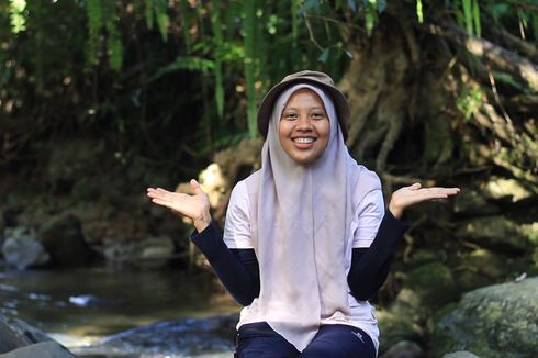 Cerita Zola, Gadis Penjelajah Hutan yang Membawa Misi Penting