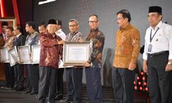8 Unit Kerja Kemenlu Raih Penghargaan dari Kemenpan-RB