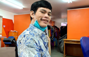 Lirik dan Chord Lagu Kau Tigakan Cintaku - Elkasih