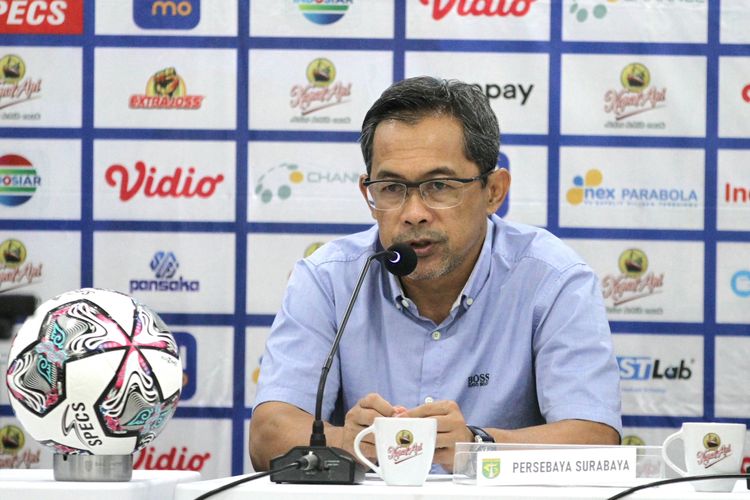 Pelatih Persebaya Surabaya di Liga 1 2021-2022, Aji Santoso.