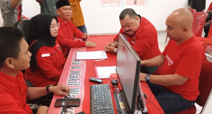 Disambut Istri Sendiri, Mantan Wali Kota Pangkalpinang Maju untuk Periode Kedua Lewat PDI-P