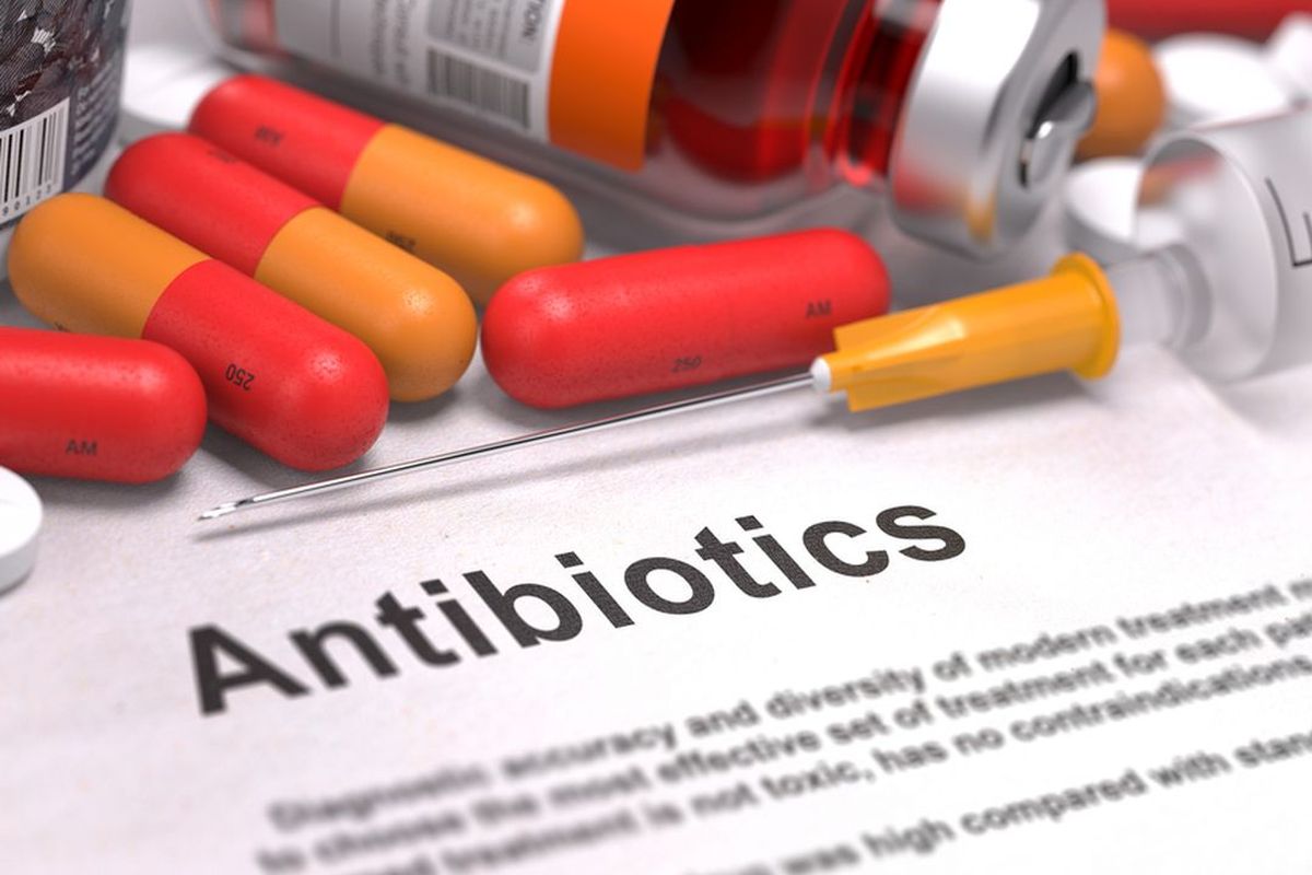 Dokter sering kali memberikan obat antibiotik untuk mengobati penderita infeksi saluran kemih. Apa yang terjadi jika obat didapat tanpa resep dokter?
