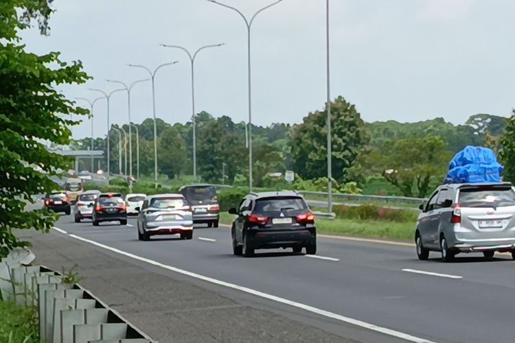 One Way Tol Cipali Masih Berlaku, 26.000 Kendaraan Mengarah ke Jakarta