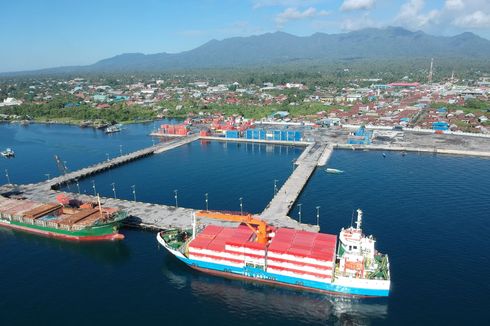 KM Kendhaga Nusantara 9 Resmi Layani Trayek Baru Tol Laut