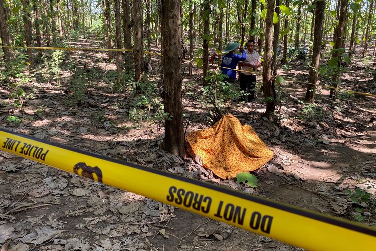 IRT di Madiun Ditemukan Tewas Tertindih Kayu Bakar di Pinggir Hutan