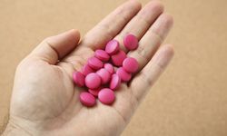 Rutin Minum Obat? Begini Cara Aman Mengonsumsinya Saat Puasa