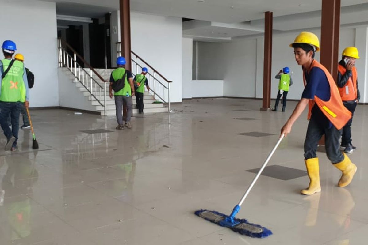 Wisma Atlet Kemayoran, Jakarta Pusat, mulai dibersihkan dan dirapikan, sejak Rabu (18/3/2020).