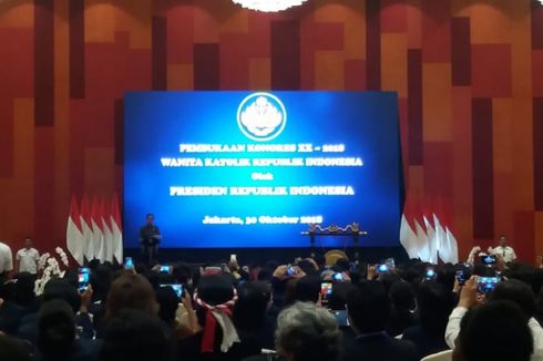 Jokowi Minta Emak-emak Tak Termakan Hoaks soal Harga Sembako