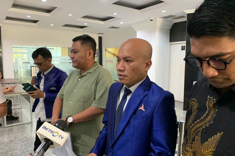 Ketua Partai Demokrat Jakarta Pusat, Taufiqqurahman, mengajukan gugatan uji materi Undang-undang Nomor 2 Tahun 2024 tentang Daerah Khusus Jakarta (DKJ) ke Mahkamah Konstitusi (MK).
