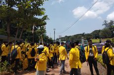 Demo Mahasiswa BEM SI Sempat Memanas, Massa Merangsek Dekati Istana Merdeka 