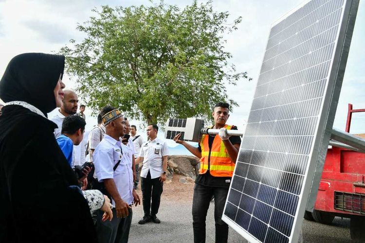 Cegah Pelanggaran Syariat dan Lakalantas, Pemkot Banda Aceh Pasang Lampu Tenaga Surya di Lokasi Wisata