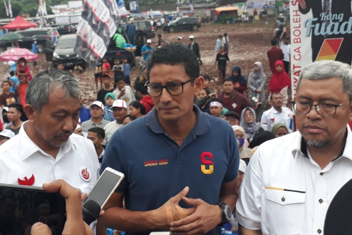 Cawapres nomor urut 2 Sandiaga Uno usai kampanye di Lapangan Kobra, Tambun, Kabupaten Bekasi, Selasa (2/4/2019).