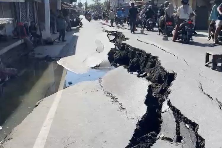 PUPR Ungkap Penyebab Jalan Veteran Banjarmasin Ambles, Lalin Dialihkan Saat Perbaikan