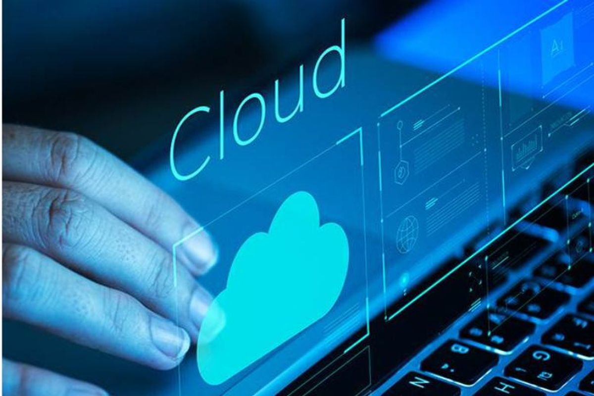 Ilustrasi penggunaan teknologi cloud. 

