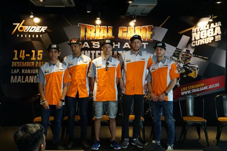 Para pebalap yang memastikan ikut dalam kejuaraan balap supermoto Trial Game Asphalt 2018 akan bergulir di Sirkuit Stadion Kanjuruhan, Kabupaten Malang pada 14-15 Desember 2018. 