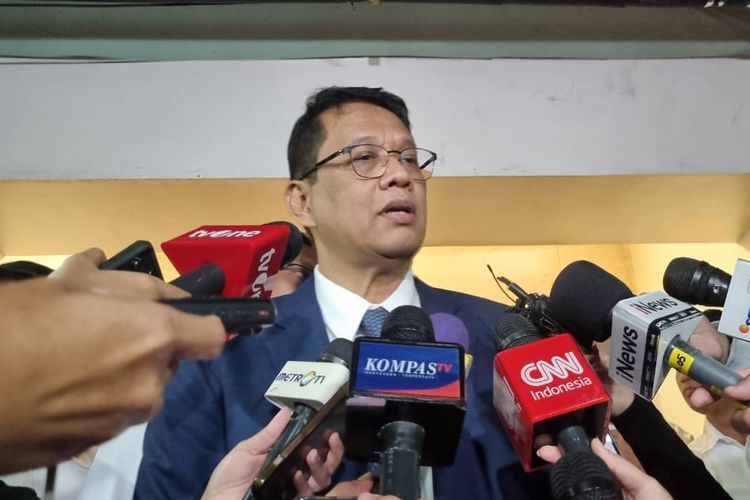 Menteri Keuangan Purbaya Yudhi Sadewa saat ditemui di Menara Bank Mega, Jakarta, Senin (27/10/2025). Menkeu Purbaya Yudhi Sadewa menegaskan pemerintah tak lagi akan gunakan skema burden sharing dengan BI.