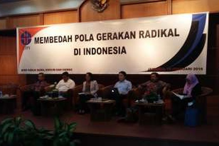 Diskusi Membedah Pola Gerakan Radikal di Indonesia di Gedung Lembaga Ilmu Pengetahuan Indonesia (LIPI), Jakarta, Kamis (18/2/2016).