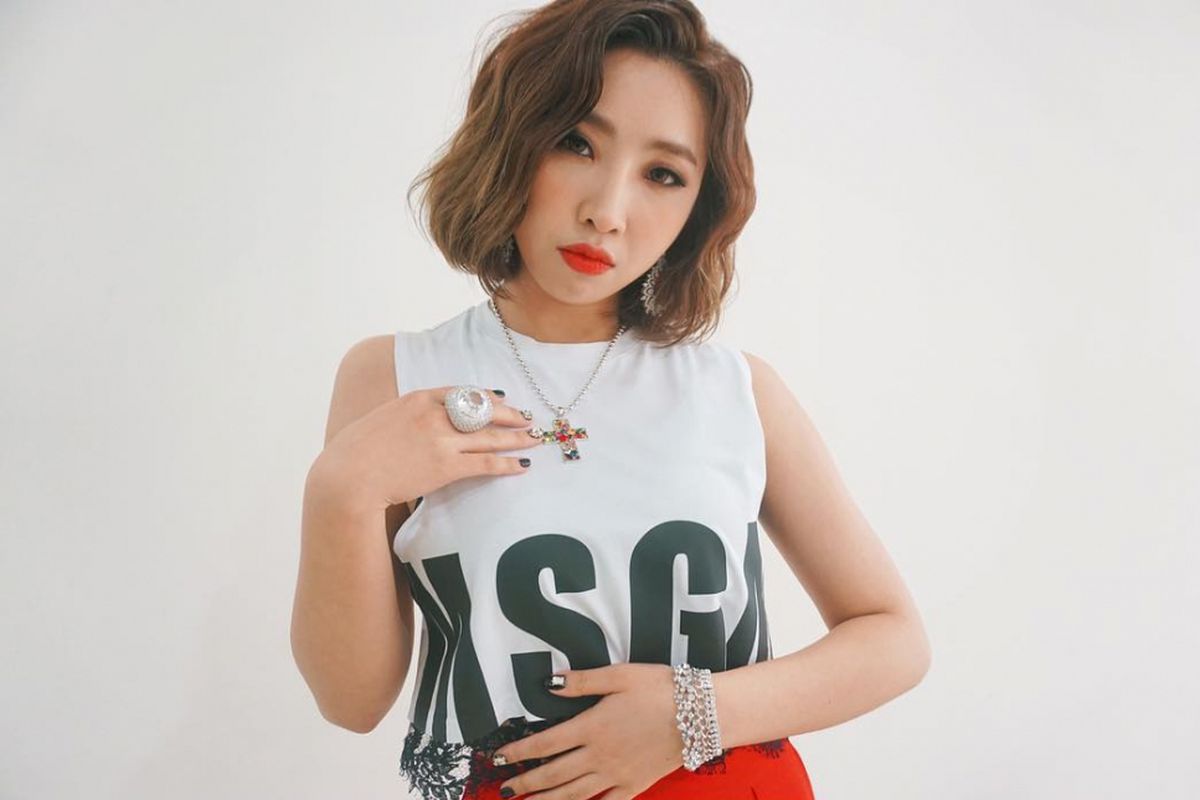 Mantan member girlband 2NE1, Minzy.