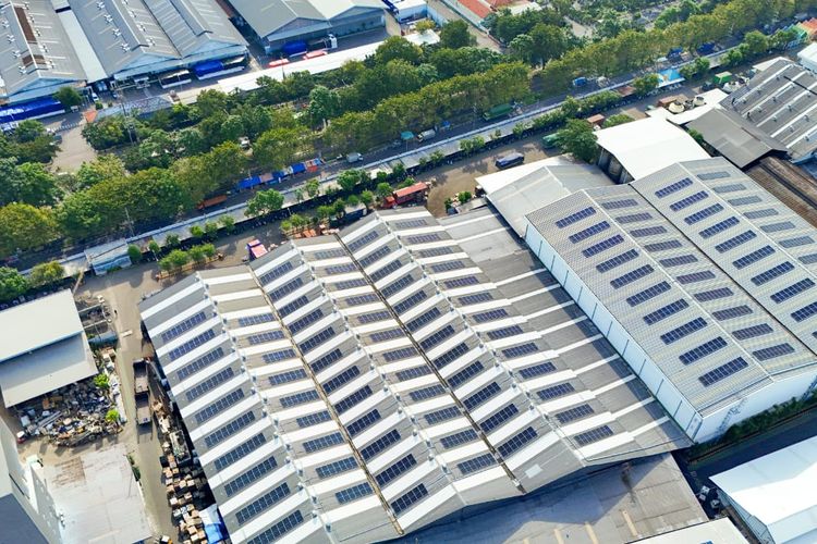 Ilustrasi Pembangkit Listrik Tenaga Surya (PLTS) Atap Avian Brands