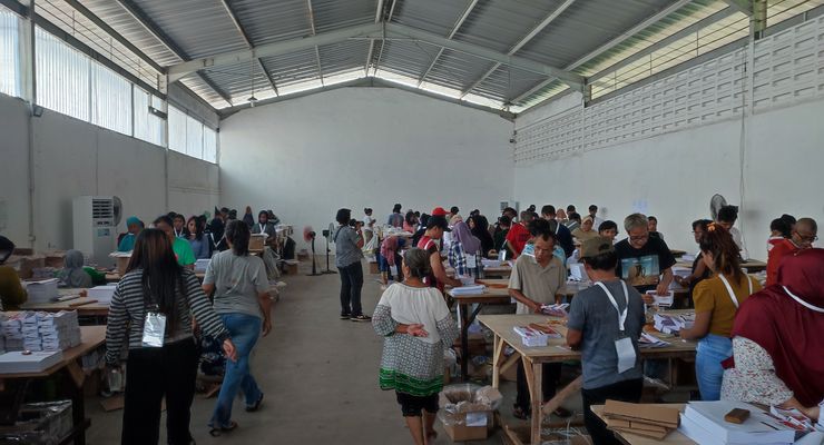 KPU Jakarta Timur Mulai Geser Logistik Pilkada ke Gudang KPU di Kecamatan