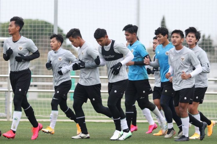 Pemain timnas U19 Indonesia menjalani pemusatan latihan atau training center (TC) di Spanyol hingga 31 Januari 2021.