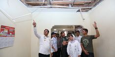 Pj Gubernur Jateng Salurkan Bantuan Rp 392 Juta untuk Perbaikan Perumahan Terdampak Gempa di Batang