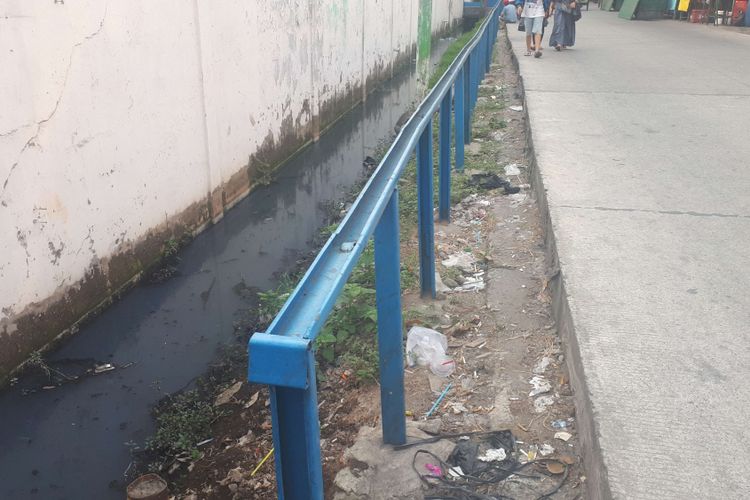 Kawasan Teluk Gong di Penjaringan, Jakarta Utara menjadi langganan banjir saat musim hujan. Foto diambil Jumat (14/9/2018).