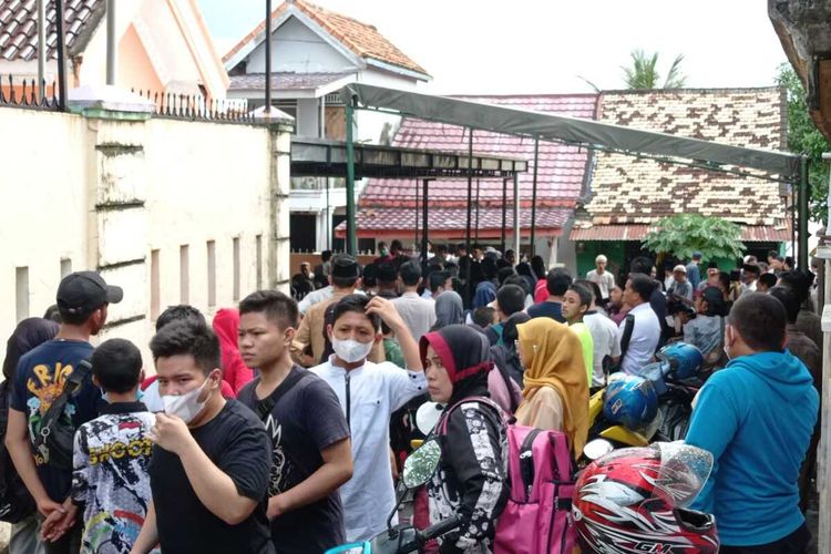 Lokasi pemakaman dan rumah duka tempat tinggal Raka (12) atlet menembak Palembang yang tewas ditabrak mobil, Rabu (6/7/2022).