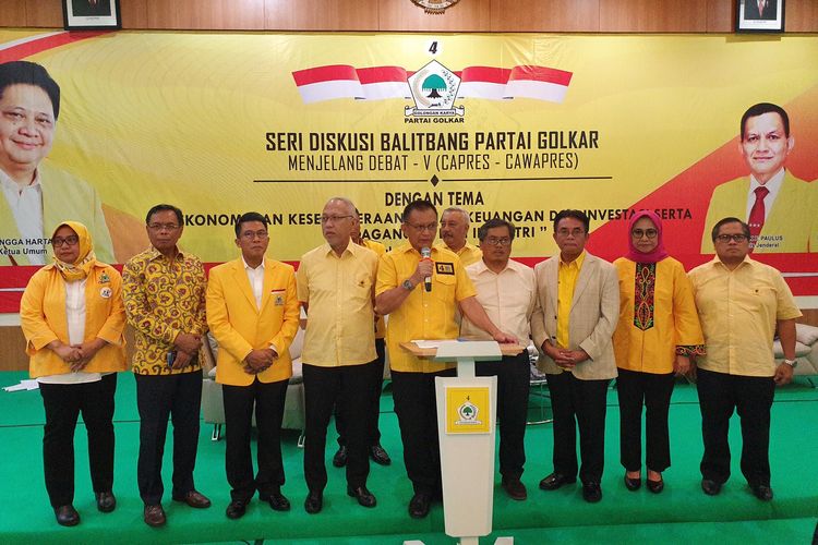 DPP Partai Golkar menggelar focus group discussion (FGD) untuk mengupas tema debat terakhir Pilpres 2019, yang nantinya menjadi masukan ke pasangan nomor urut 01 Joko Jokowi-Maruf Amin.