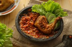 Resep Ayam Penyet Spesial, Sajikan dengan Tempe dan Tahu