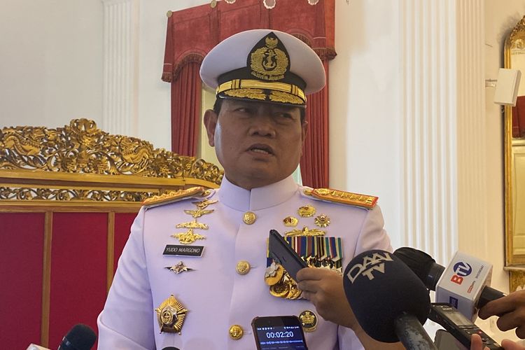 Panglima TNI Laksamana Yudo Margono memberikan keterangan pers seusai dilantik di Istana Negara, Jakarta, Senin (19/12/2022).