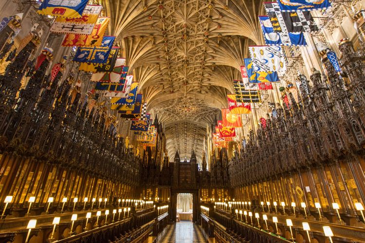 Bagian dalam St Georges Chapel di Windsor Castle, timur London, di mana Pangeran Harry dan Meghan Markle akan menikah hari ini, 19 Mei 2018. / AFP PHOTO / POOL / Dominic Lipinski / 