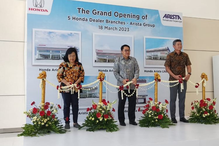 PT Honda Prospect Motor (HPM) meresmikan lima diler baru di Pulau Sumatera
