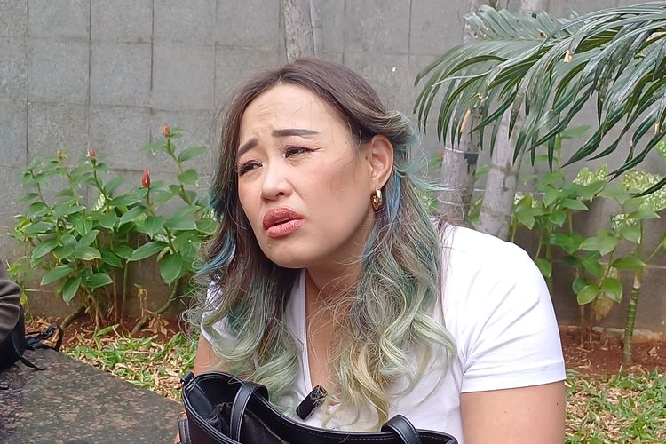 Penyanyi Pinkan Mambo saat ditemui di daerah Tendean, Jakarta Selatan, Senin (7/8/2023).