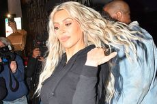 Prabowo Tinjau Stasiun Manggarai, Sapa Anker yang Mau ke Tanah Abang