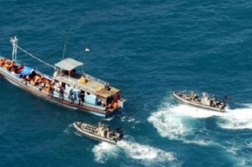 Australia Hibahkan Dua Kapal Patroli untuk Malaysia
