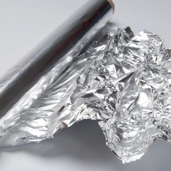 Ilustrasi aluminium foil. 