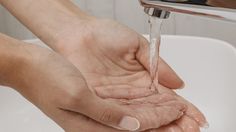 Keluar Madzi: Pengertian, Hukum, dan Cara Bersuci yang Benar