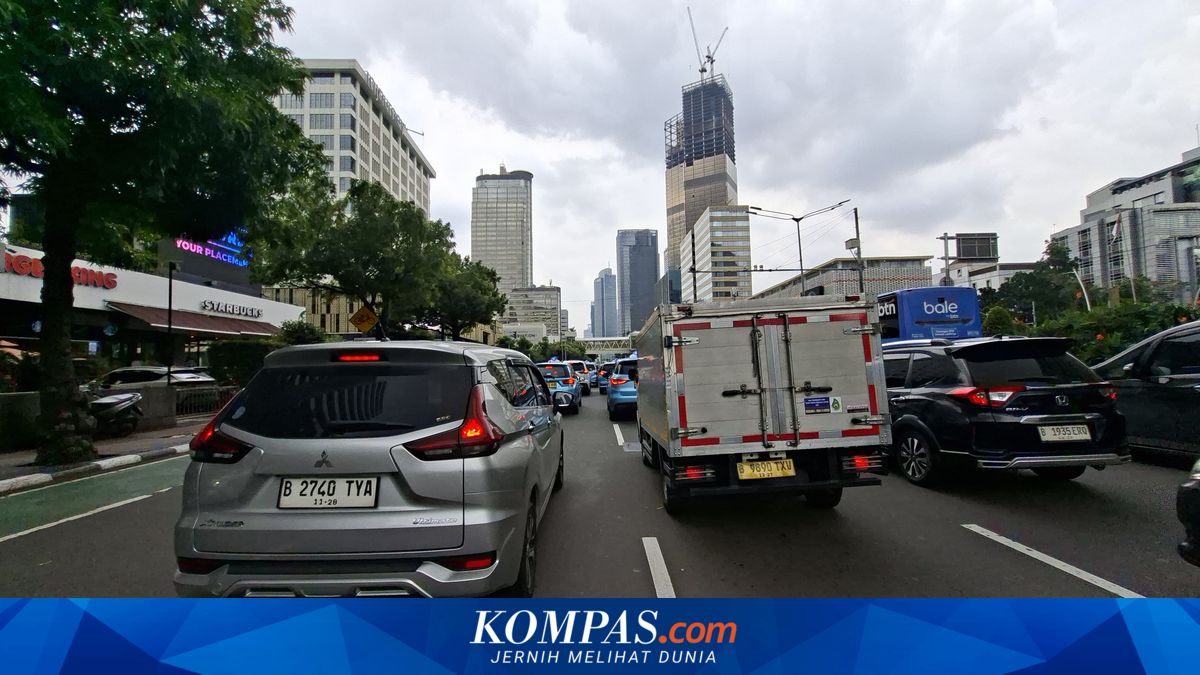 Jakarta Perlahan Kembali Berdenyut Usai Lebaran: Jalanan Padat, Orderan Ojol Meningkat ~WR

Klik untuk baca: