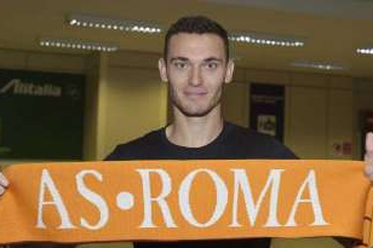 Bek tengah baru AS Roma, Thomas Vermaelen, yang dipinjam dari FC Barcelona.