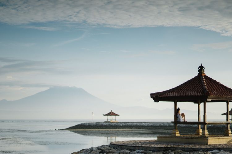 Illustration of a beach in Bali. 