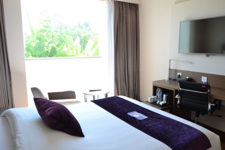Kamar Hotel Premier Place Surabaya Airport, Jawa Timur.