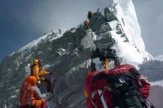 Biaya Pendakian ke Everest Diturunkan