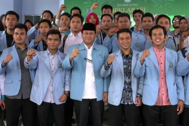 Universitas Riau menggelar deklarasi antiterorisme dan intoleransi pasca-ditangkapnya tiga terduga teroris di kawasan kampus, Senin (4/6/2018). 