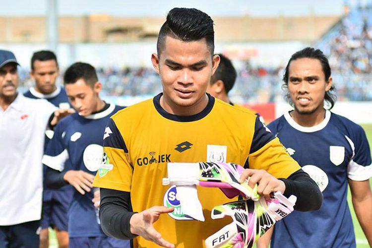 Alexander saat dipercaya memperkuat Persela Lamongan di kompetisi Liga 1 musim 2017.