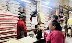 Harga Plastik Melonjak, Laba UMKM Turun sampai 25 Persen