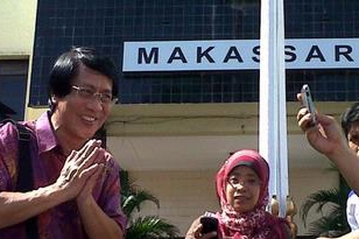 Komisioner Komisi Nasional Perlindungan Anak (Komnas PA), Seto Mulyadi mendatangi markas Polrestabes Makassar, Jumat (29/03/2013).